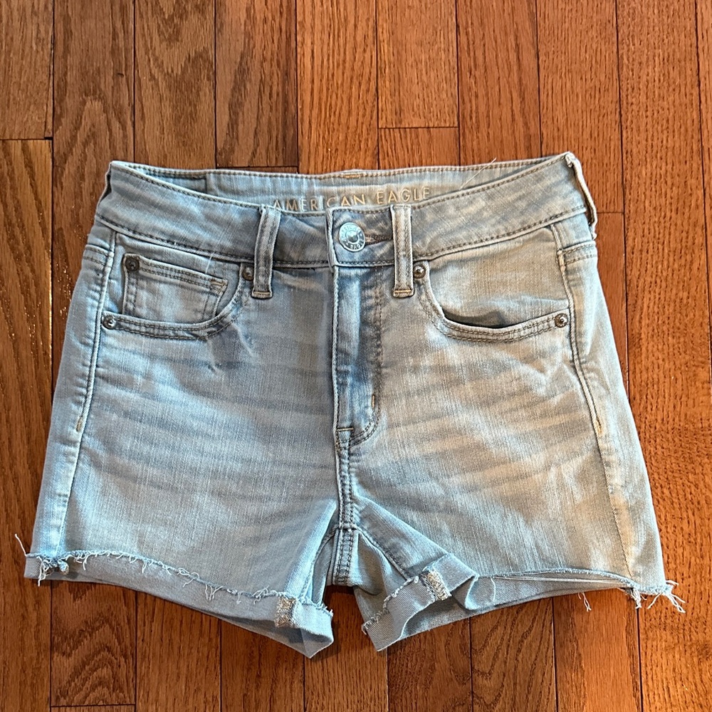 American Eagle Outfitters Faded Blue Jean Women Shorts size 2